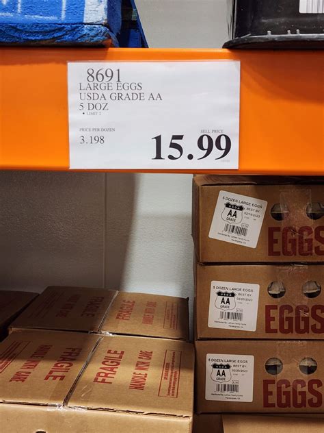 Price changes, if any, will be reflected on your order confirmation. For additional questions regarding delivery, please call 1 (866) 455-1846. Costco Business Centre products can be returned to any of our more than 700 Costco warehouses worldwide. Burnbrae Farms Large White Eggs in Cartons, 15 dozen.